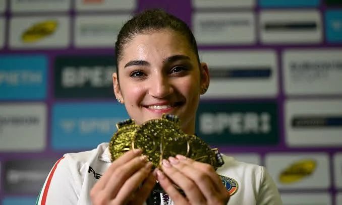 Manila Esposito e il body shaming: la ginnastica è cambiata, noi no